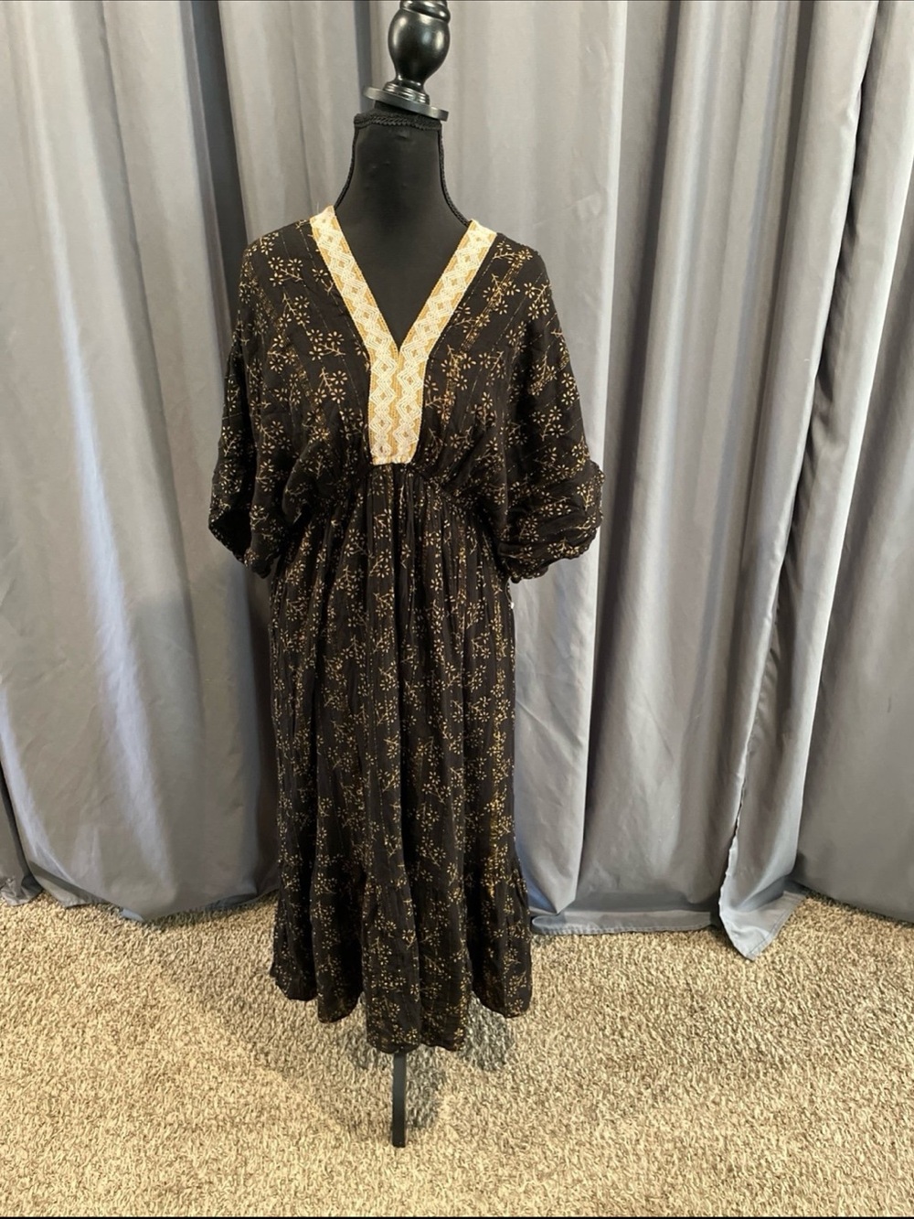 NAOO made in India V-neck maxi dress size medium